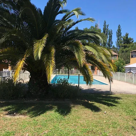 Apartment Les Hameaux Arles